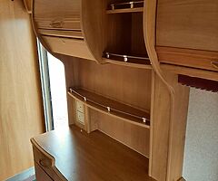 Caravan - Image 8/9