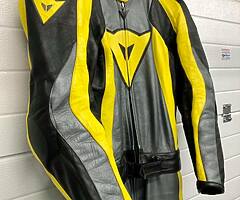 Dainese 2-piece leather suit - Image 7/7
