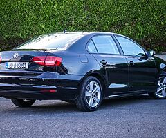 VW Jetta 2.0 Tdi Comfortline LOW MILAGE - Image 5/10