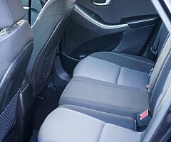 Hyundai i30 - Image 10/10
