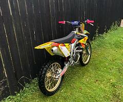 2011 rmz 450