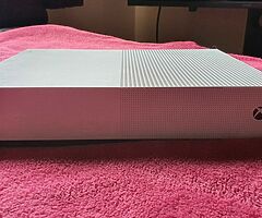 Xbox 1 s All digital content