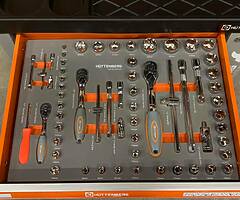 NEW German 6 Drawer Tool Box complete with Tools + Side Cabinet with 1 Shelve + Lockable Door