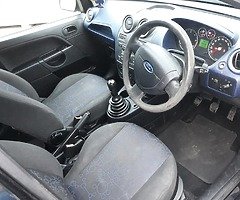 Ford fiesta 1.4 TDCI - Image 7/8