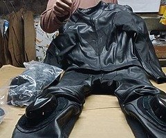 Customized suit included boots gloves complete set with top quality in best price of 430£