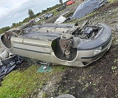 Old scrap cars vans jeep s won't pm