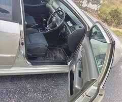 Toyota Corolla - Image 3/10