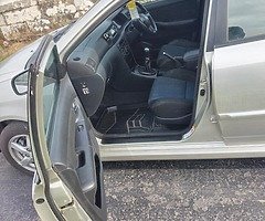 Toyota Corolla - Image 5/10