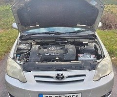 Toyota Corolla - Image 8/10
