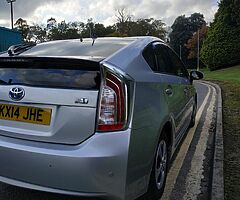 2014 Toyota Prius - Image 5/10
