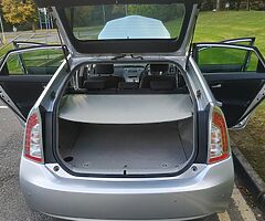 2014 Toyota Prius - Image 6/10