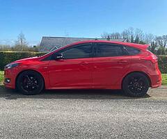 Ford Focus zetec a red edition - Image 7/10