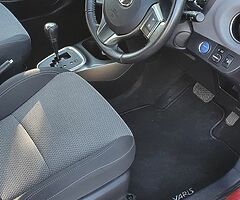 2016 SPOTLESS TOYOTA yaris - new 2 years nct & long tax - Image 4/10