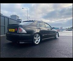 Lexus is200 - Image 6/8