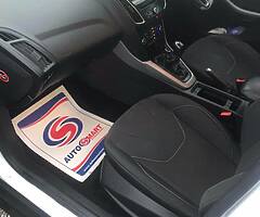 152 FORD FOCUS ZETEC - Image 4/5