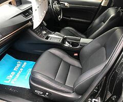2017 Lexus CT - Image 4/10