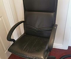 Desk chair - FREE - Image 5/5