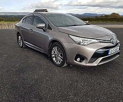 TOYOTA AVENSIS
