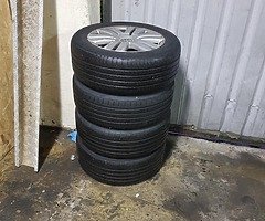 VW passat alloys wheels.