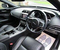 2017 Jaguar XE - Image 10/10