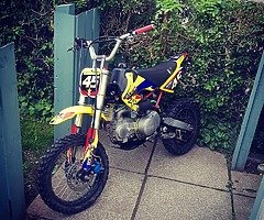 Stomp  yx 140 cc