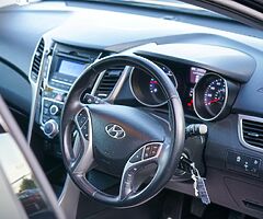 Hyundai i30 - Image 6/10