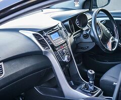 Hyundai i30 - Image 8/10