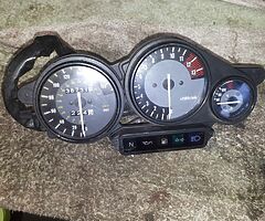 Speedo clocks Yamaha fzr 1000