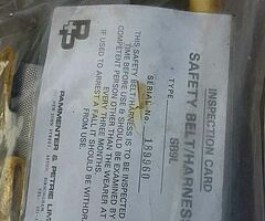 Safety harness comes in 4 bags brand new never opened