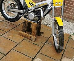 2002 Gas Gas Contact