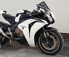 HONDA CBR-1000 RR8 FIREBLADE