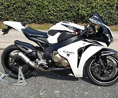 HONDA CBR-1000 RR8 FIREBLADE - Image 5/10