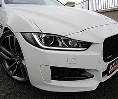 2017 Jaguar XE - Image 9/10