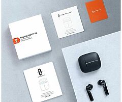 Wireless Earbuds (Brand New)