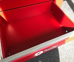 IF 399PCS TOOLBOXES