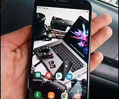 Samsung j4  kartona