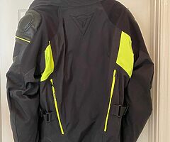 Dianese gortex 2 piece motorcycle suit

Brand new / unused

Also dianese size 10 touring boots also