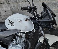 ** 2OO8 HONDA CBF 125 **