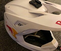 2020 White/Silver Fox V3