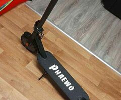 2020 Phaewo E-scooter - Image 4/4