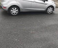 09 Ford Fiesta