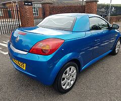 2005 Vauxhall Tigra