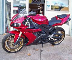 2004 Yamaha YZR-R1 with only 18904 miles.