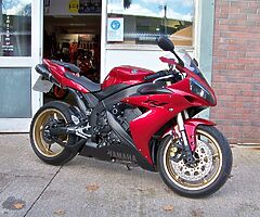 2004 Yamaha YZR-R1 with only 18904 miles. - Image 6/6