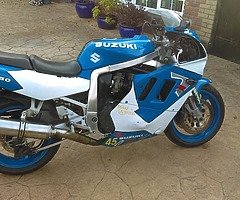 Classic gsxr 750 1991 - Image 3/6