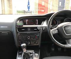 Audi A5 Sportback 2.0TDI 2010 manual - Image 5/7