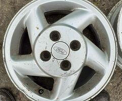 Classic ford alloys - Image 1/5