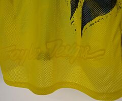 Brand New Troy Lee Designs Medium GP Air Jersey Lion Yellow MTB TLD Off Road MX Gear