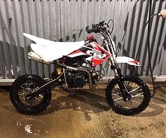 2017 Stomp 125cc - Image 5/5