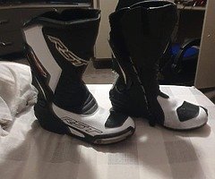 Brand new Sy Supermoto 140!